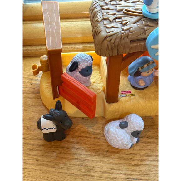 Fisher-Price Little People Nativity Set - Picture 3 of 7